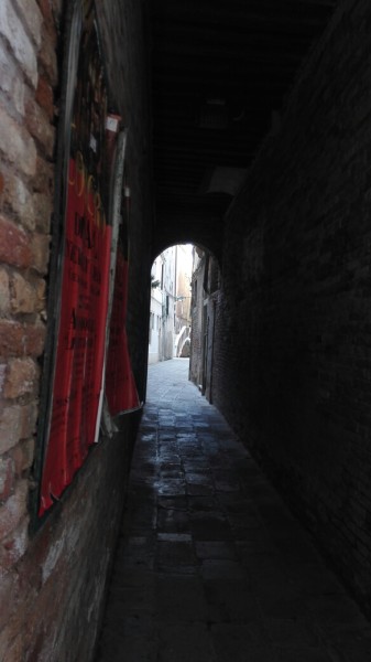 小巷深处的艺术宝藏,最新X-art作品一览