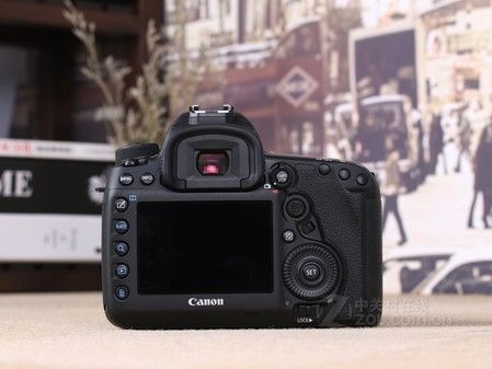 佳能5D4最新价格揭秘,镜头背后的温情故事探索