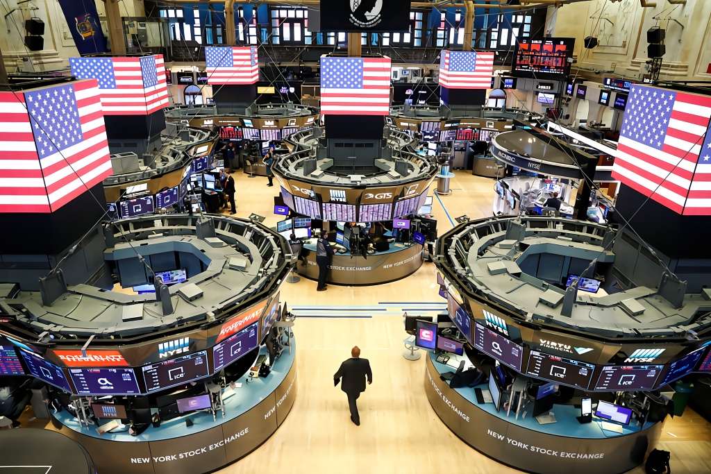 2024新澳门免费资料澳门钱庄,最新数据挖解释明_SKP78.812持久版，香港最快开奖结果开奖直播