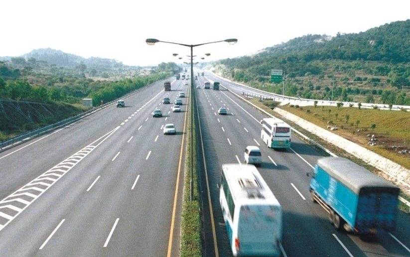 S312省道最新路况与未来科技驾驭之路