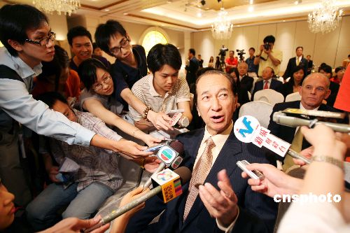 澳门一码一肖一待一中四,完善实施计划_BFA78.616荣耀版,澳门2023特马今晚开奖时间