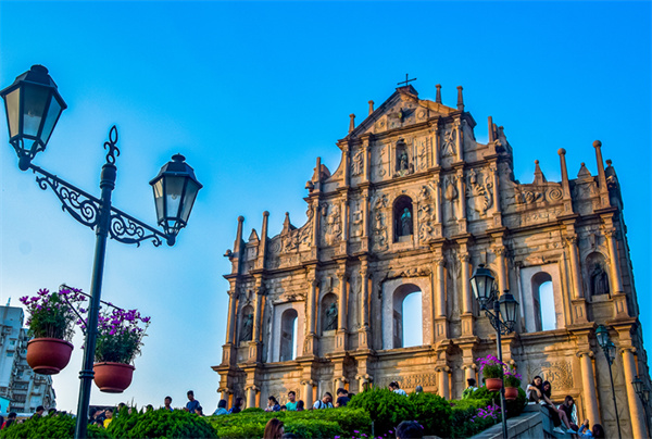 新澳门资料免费大全,全面设计实施_BOX78.944后台版