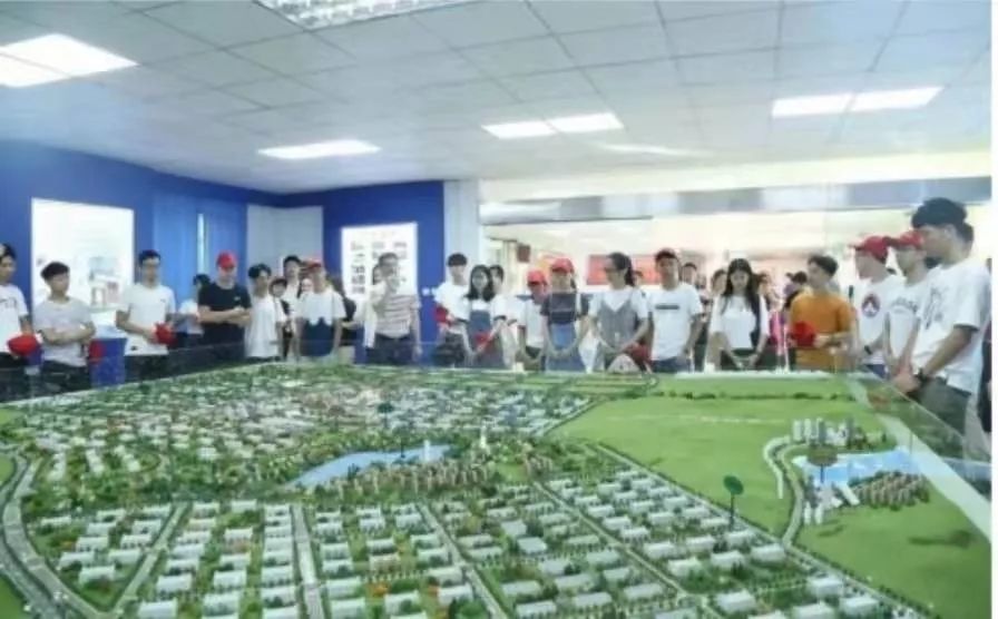 龙湖工业园最新招聘热潮，人才吸引与产业发展观察