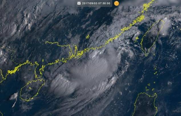 台风厄玛最新动态，多方观点解析与个人立场表达