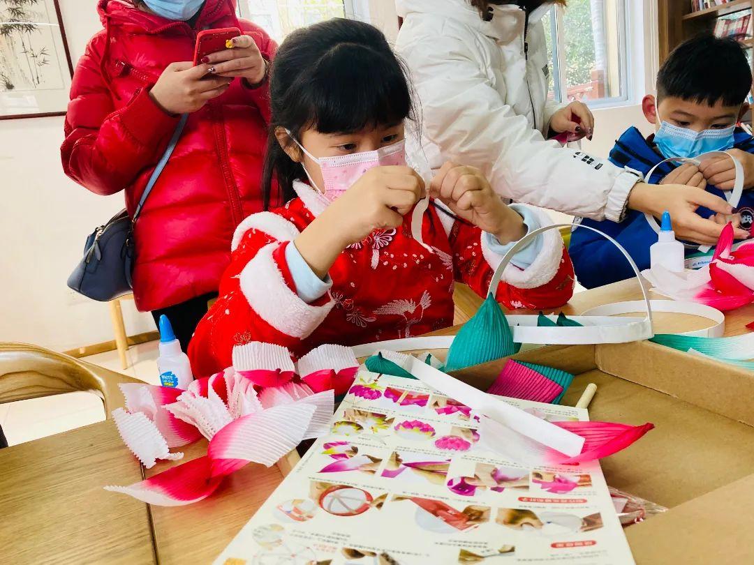 最新小学生手工图片及其背后的温馨故事概述