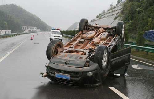 北京高速车祸最新消息与小巷特色小店的奇妙邂逅