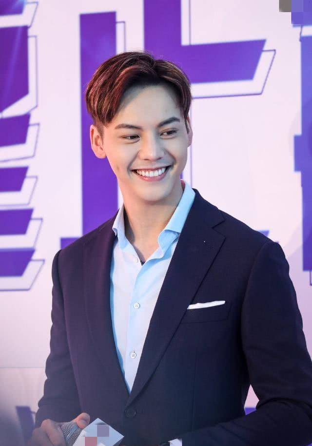 2024香港资料大全正新版,行动规划执行_FPW10.438媒体版