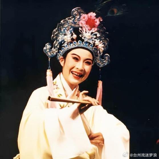方雪雯，时尚、影视与科技的跨界融合新风尚